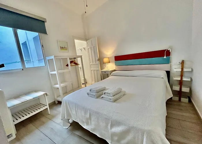 Acogedor 8pax 4bdr 2bth- Cozyhomesevilla2