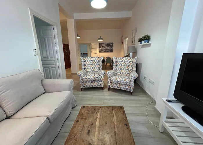 Lejlighed Acogedor 8pax 4bdr 2bth- Cozyhomesevilla2 *